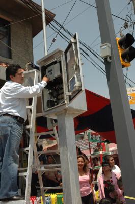 Gutiérrez Cureño pone en marcha nuevo sistema de semaforización