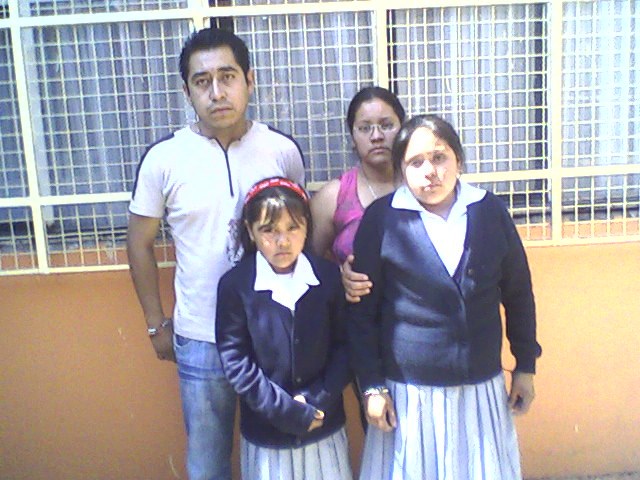 Dos niñas de la GAM se perdieron en Ecatepec; buscaban a su tía. La policía municipal ya las entregó a sus padres.