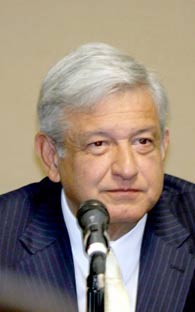 Andrés Manuel López Obrador renuncia a ser el Robin Hood de los mexicanos